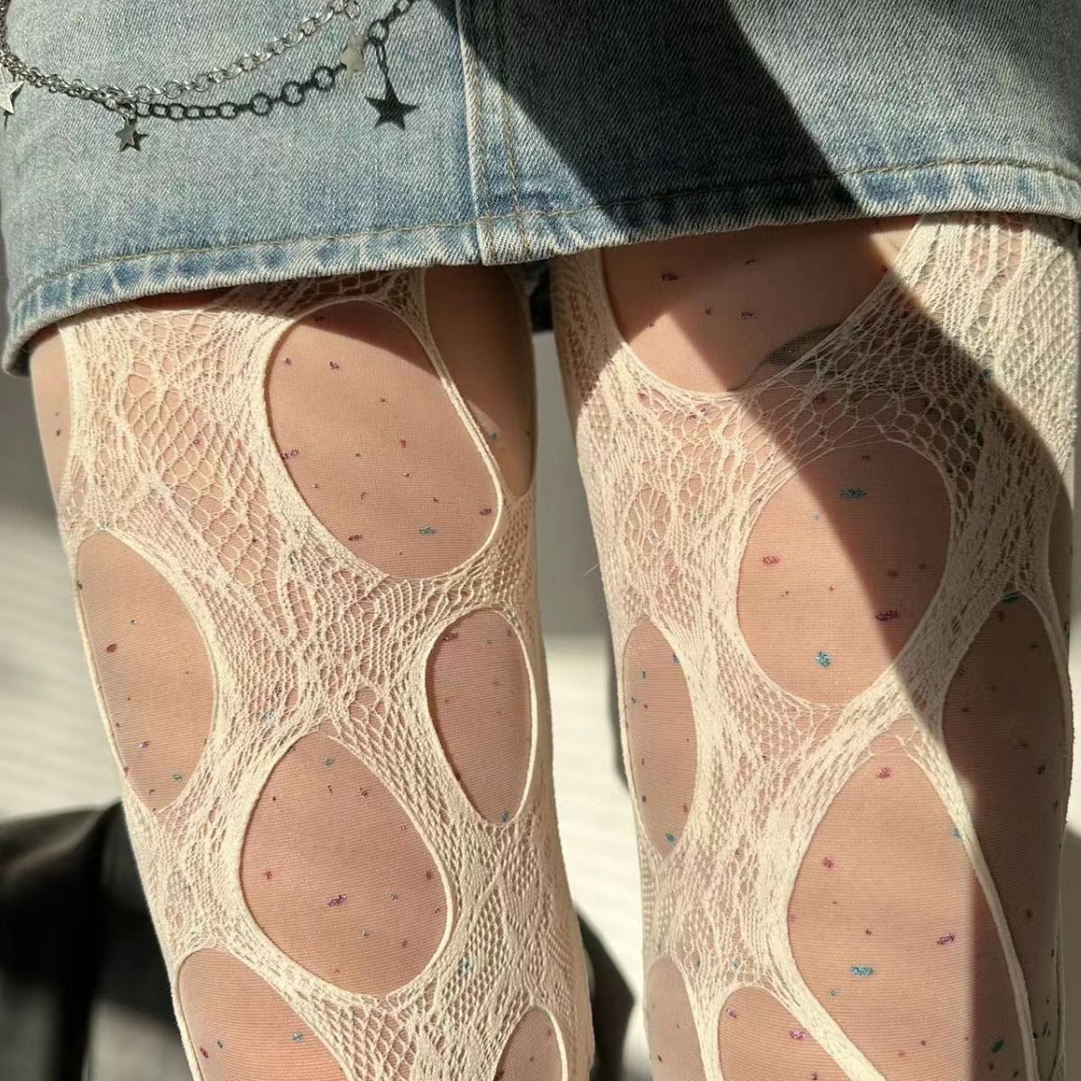 セクシーなパンク女性ブロークンホールストッキング Ropa  - Fishing Socks のレビューと価格